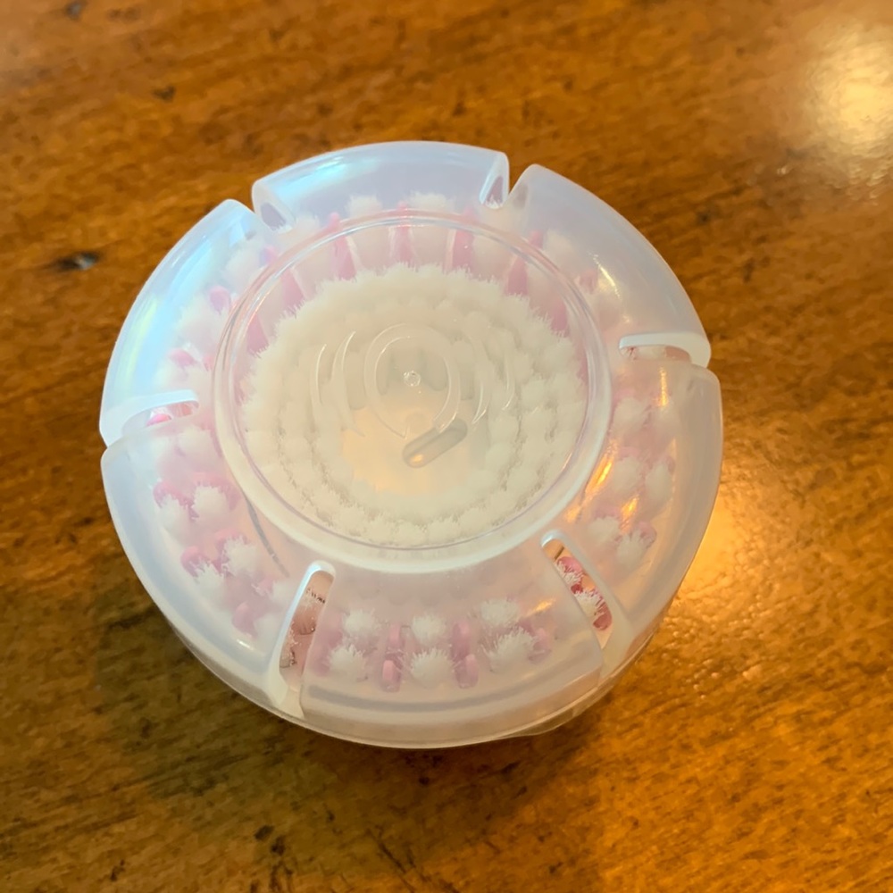 Clarisonic Daily Radiance Face Brush (new)